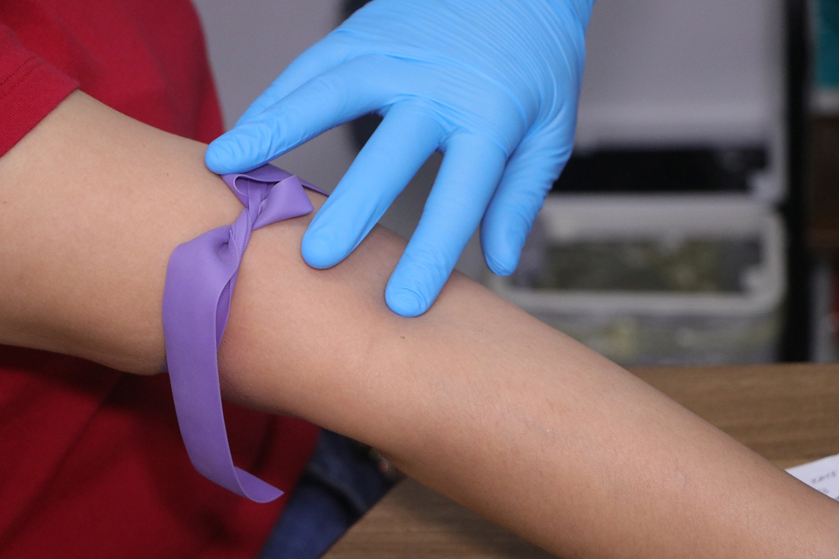 picture of a senior citizen getting free medical service
